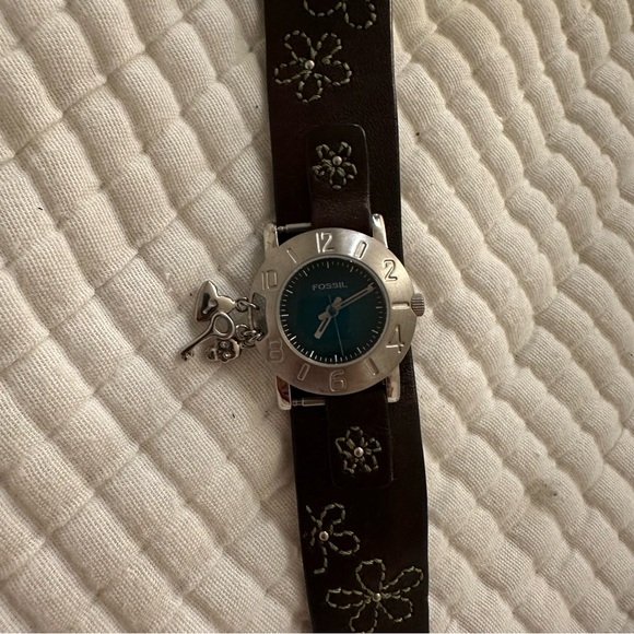 Fossil Genuine Leather Watch - Picture 3 of 6